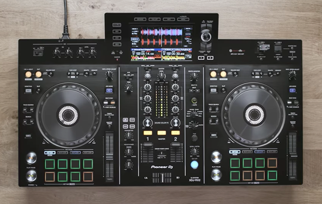 Pioneer DJ XDJ-RX2 all in one system